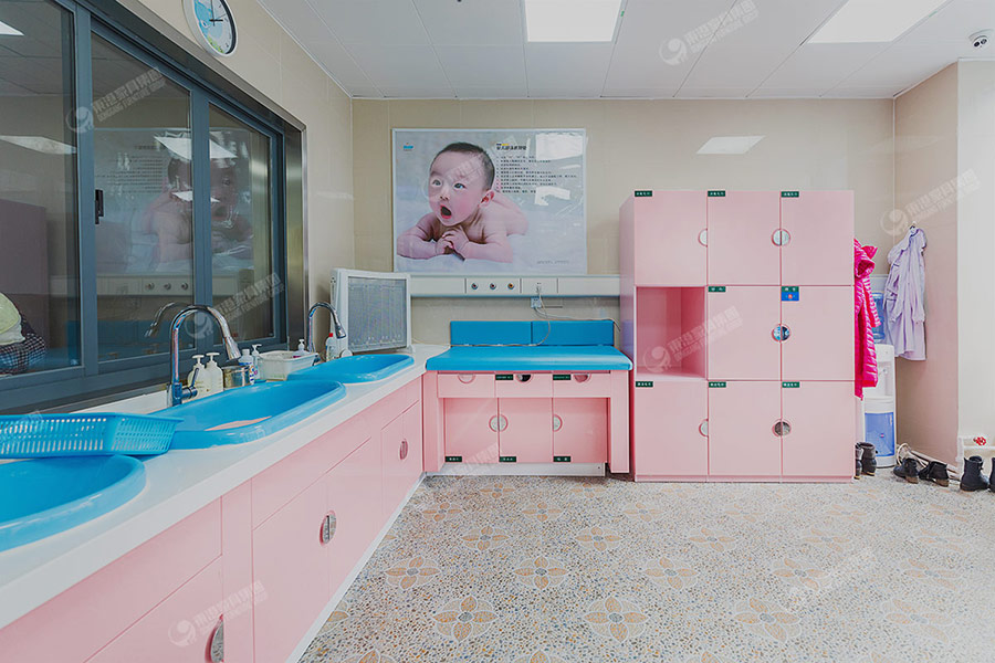 安順人民醫院兒科洗澡室